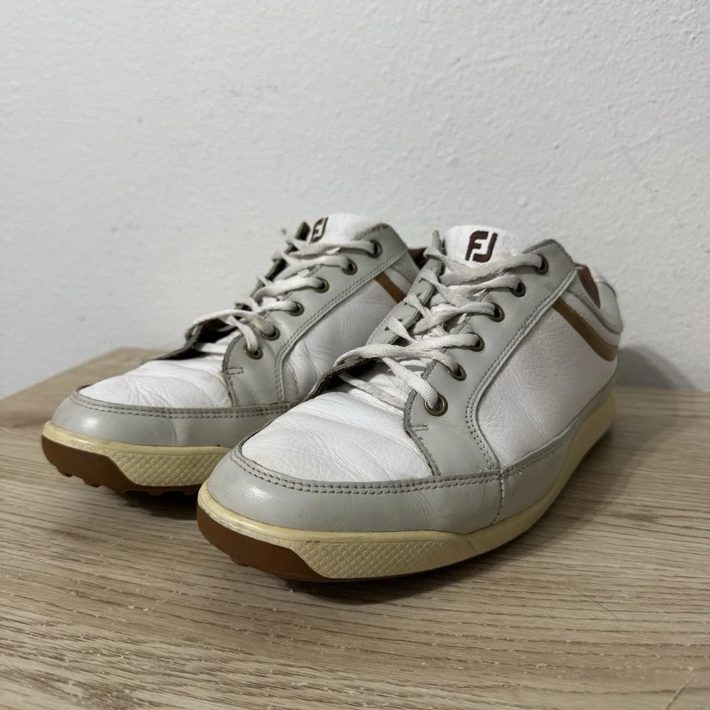 FJ FootJoy‎ White and Tan Spikeless Golf Sneakers Cleats Mens Size 10.5 54251